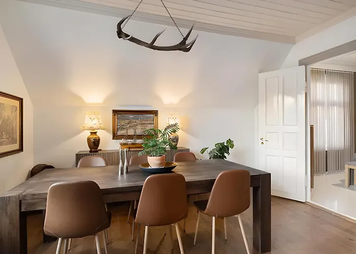 Charming And Classic Apartment Stavanger